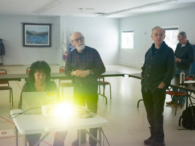 Diane Rivard, Saint-Mathieu-du-Parc town councilor; Gilbert Guérin, president of the Creuse pas dans mon Caxton organization; and Robert Matteau, organization committee member, at Saint-Elie-de-Caxton town hall, Québec, on January 17, 2024.