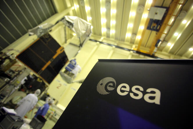 Au centre européen de recherche et de technologie spatiales de l’agence spatiale européenne, à Noordwijk, aux Pays-Bas, en 2009. 