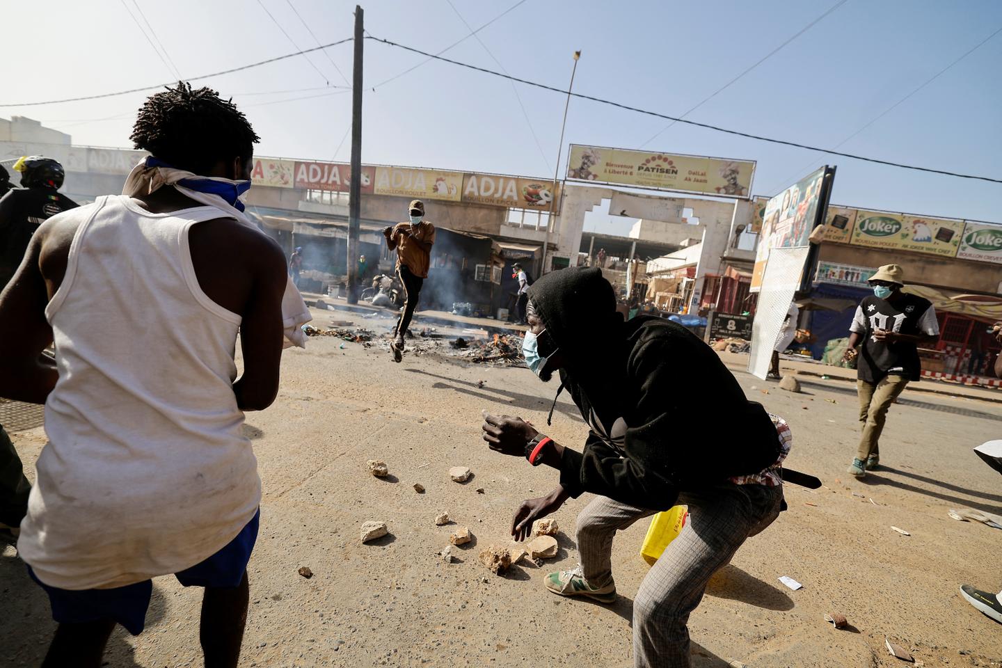 Senegal: Protests repressed after postponement of presidential election