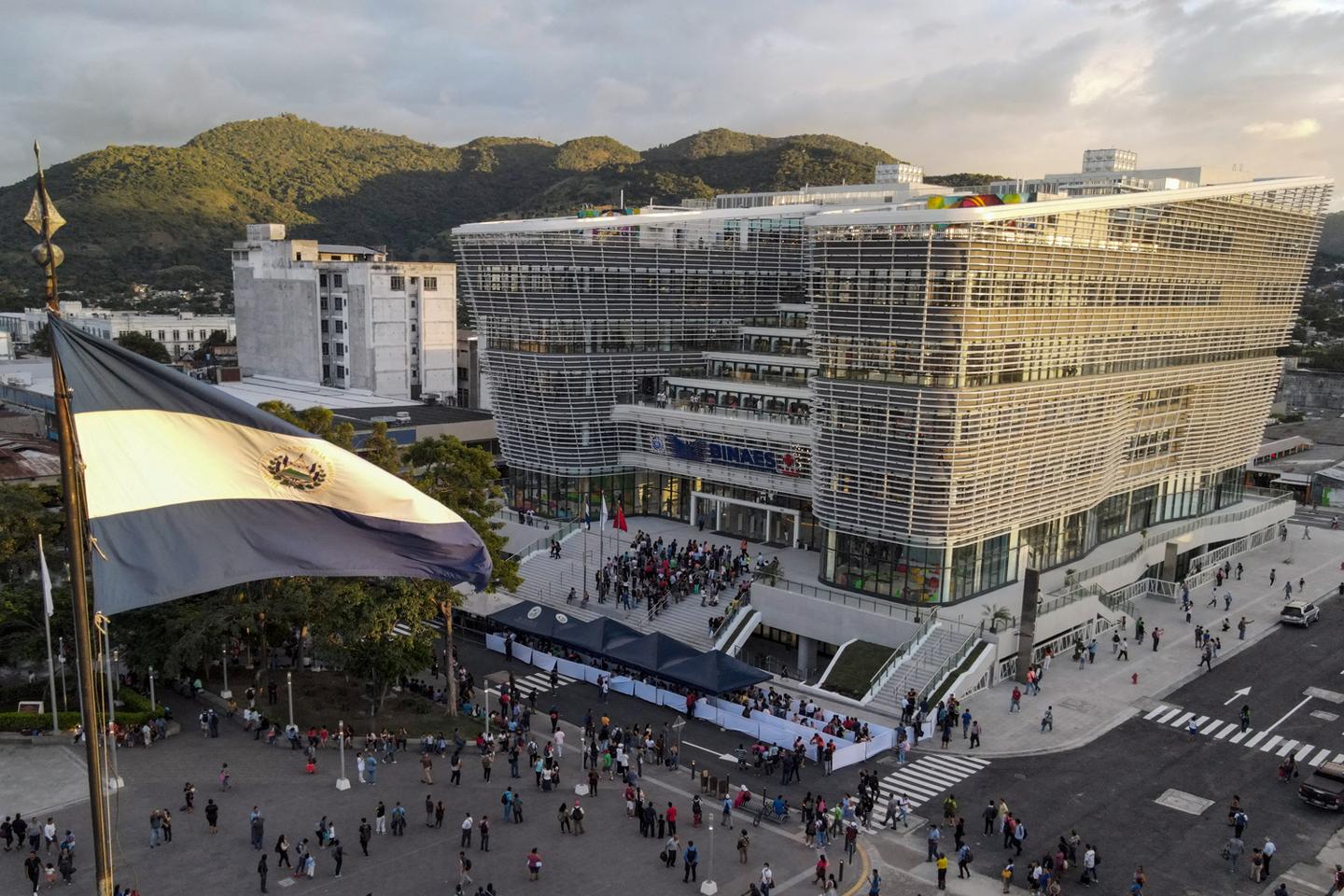 El Salvador unveils ultra-modern national library gifted by China