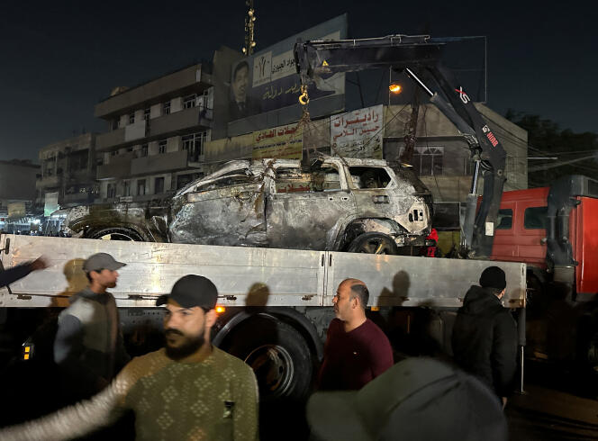 Vehículo destruido por un dron, miércoles 7 de febrero de 2024, en Bagdad.