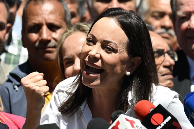 La cheffe de l’opposition vénézuélienne, Maria Corina Machado, lors d’une conférence de presse devant le siège de son parti, à Caracas, le 29 janvier 2023.