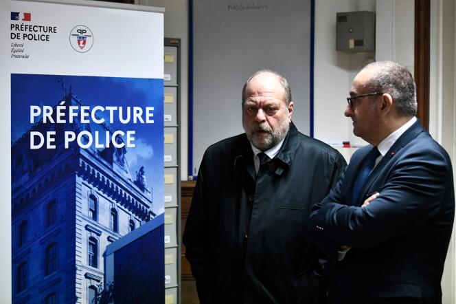 Eric Dupond-Moretti et Laurent Nunez à l’Agence de recouvrement et de gestion des avoirs saisis et confisqués (Agrasc), à Paris, le 8 février 2024. 