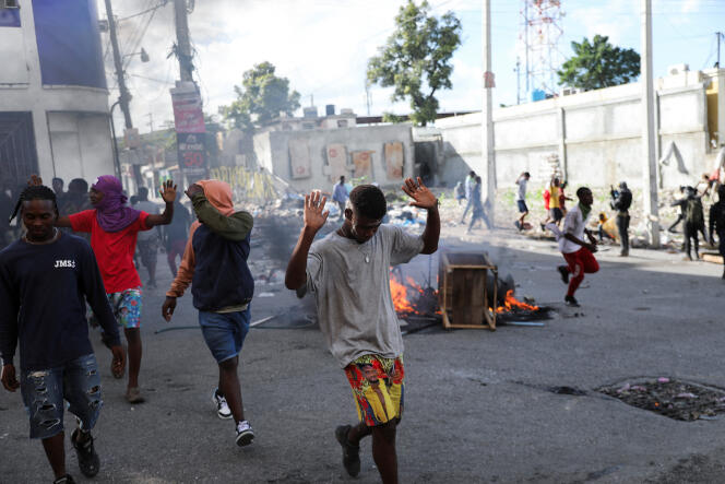 Lors d’une manifestation contre la maintien au pouvoir du premier ministre Ariel Henry, à Port-au-Prince, le 7 février 2024.