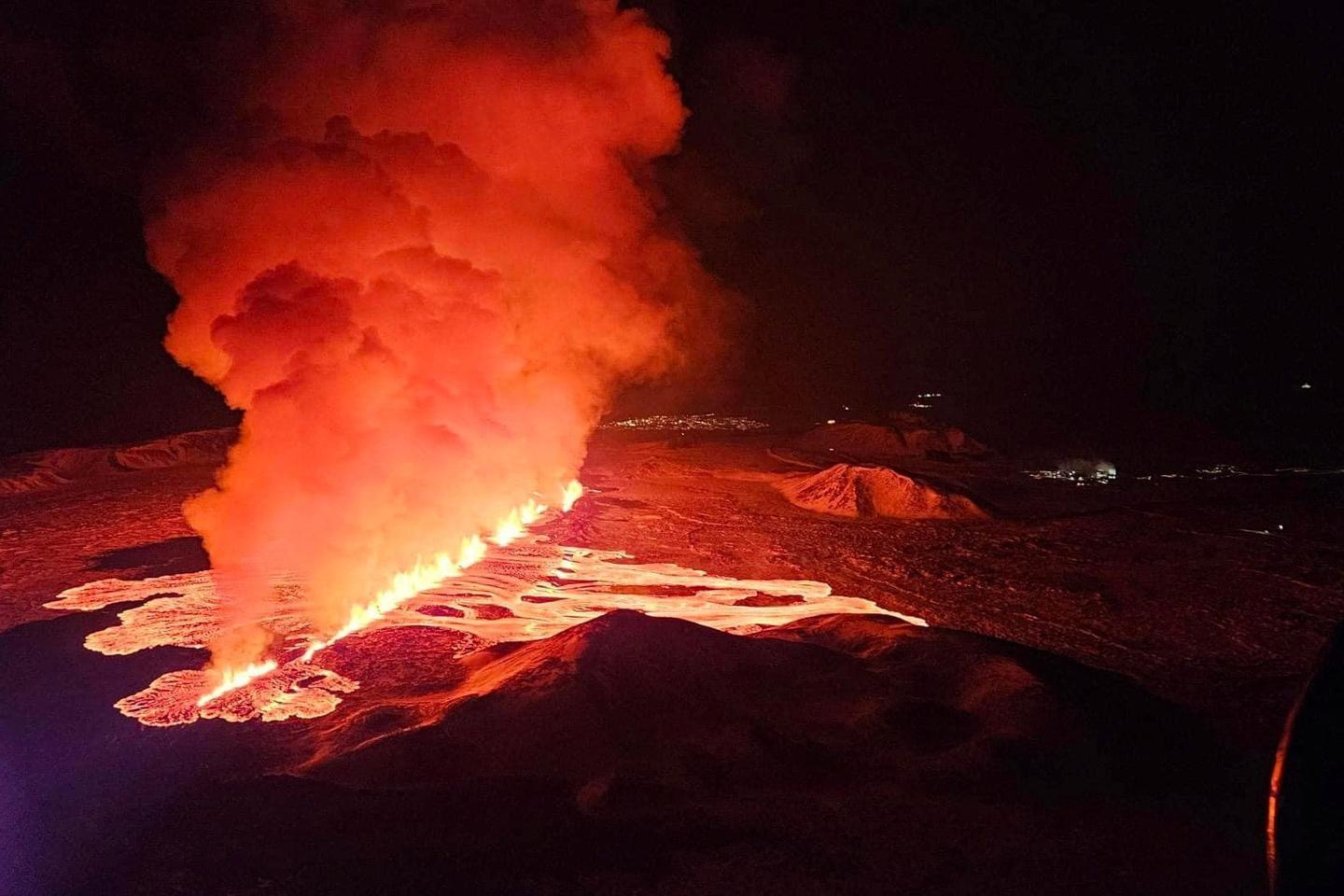Icelandic volcano erupts for third time since December