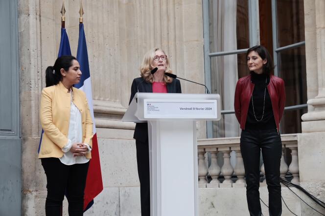 Nicole Belloubet, surrounded by Sarah El Haïry and Amélie Oudéa-Castéra, at the Ministry of National Education, in Paris, February 9, 2024.