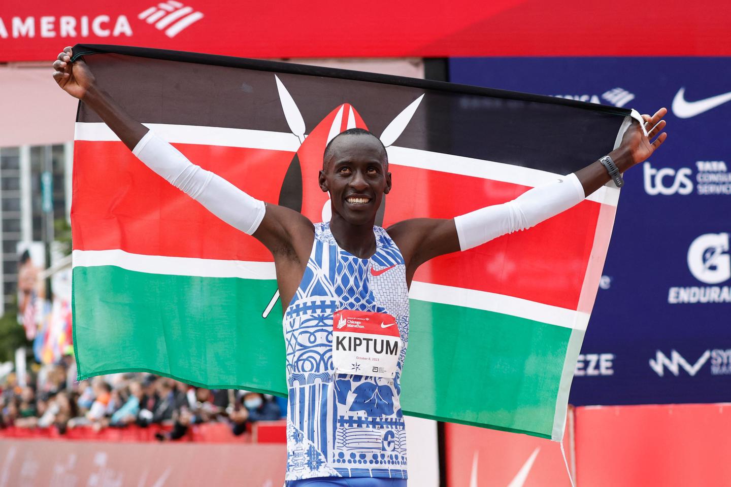 Marathon world record-holder Kelvin Kiptum has died in a car crash in Kenya