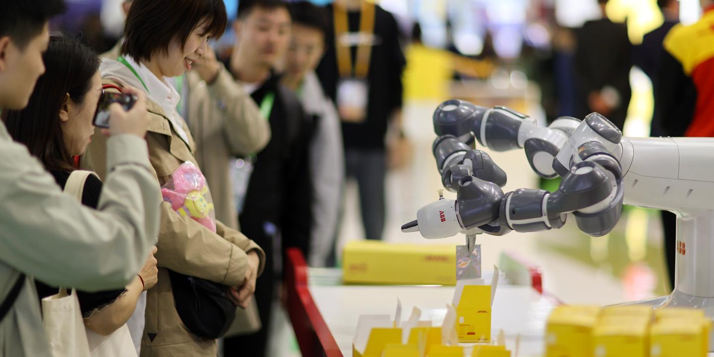 Chinese robots conquer factories