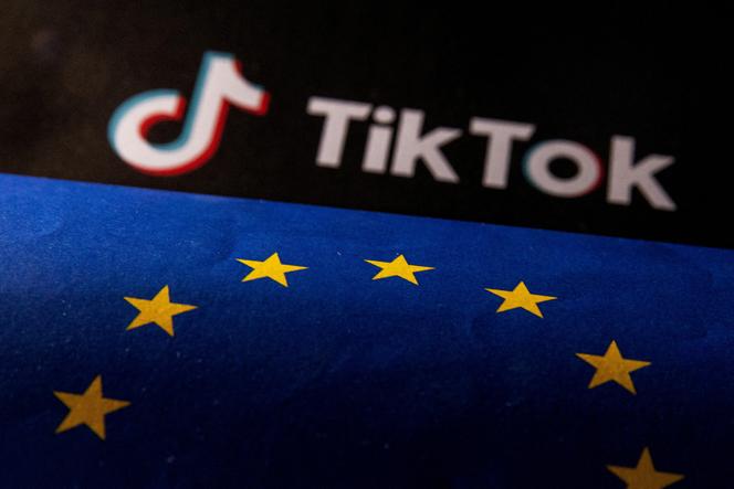 Le logo de TikTok et le drapeau de l’UE, le 2 juin 2023. 