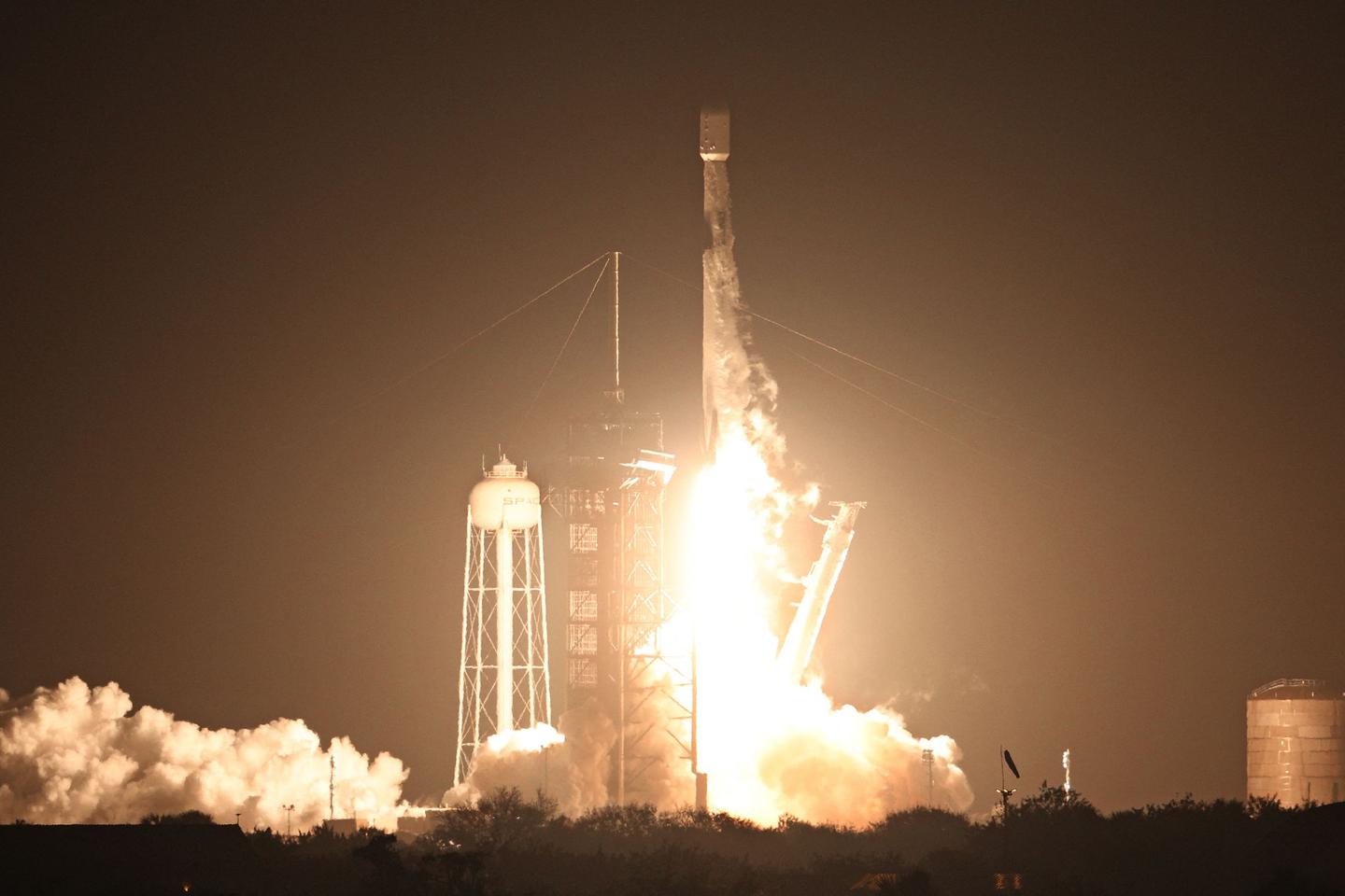 SpaceX launches 'Odysseus' moon lander for historic lunar mission