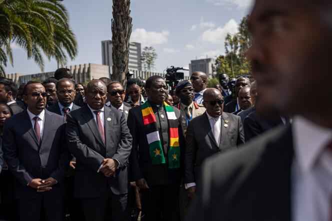 Le premier ministre éthiopien Abiy Ahmed, le président sud-africain Cyril Ramaphosa, et ses homologues zimbabwéen et ghanéen, Emmerson Mnangagwa et Nana Akufo-Addo, assistent à l’inauguration d’une statue en l’honneur de l’ancien président tanzanien Julius Nyerere à Addis-Abeba, le 18 février 2024.