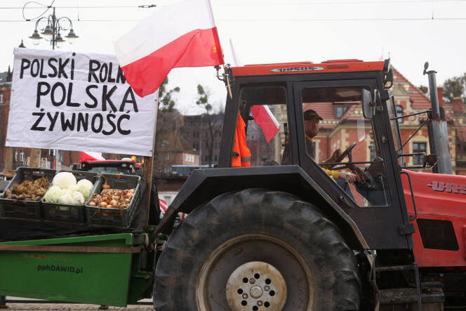 Un agriculteur polonais lors d’une manifestation, à Gdansk, en Pologne, 20 février 2024.