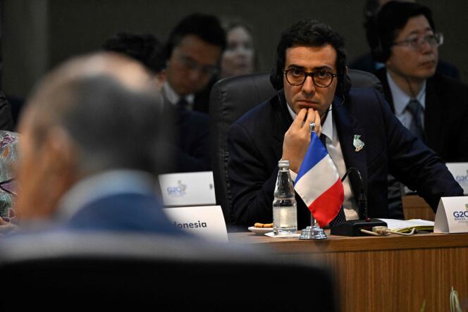 El ministro de Asuntos Exteriores, Stéphane Séjourné, durante una reunión del G20 en Río de Janeiro, el 21 de febrero de 2024. 