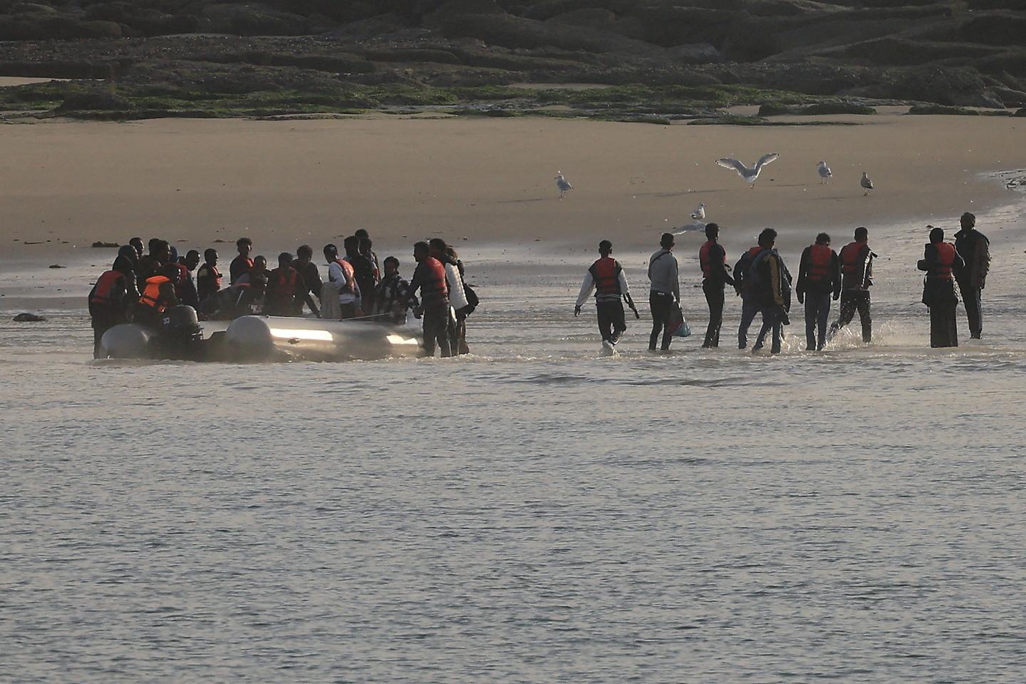 London announces customs partnership with Paris to combat illegal Channel crossings