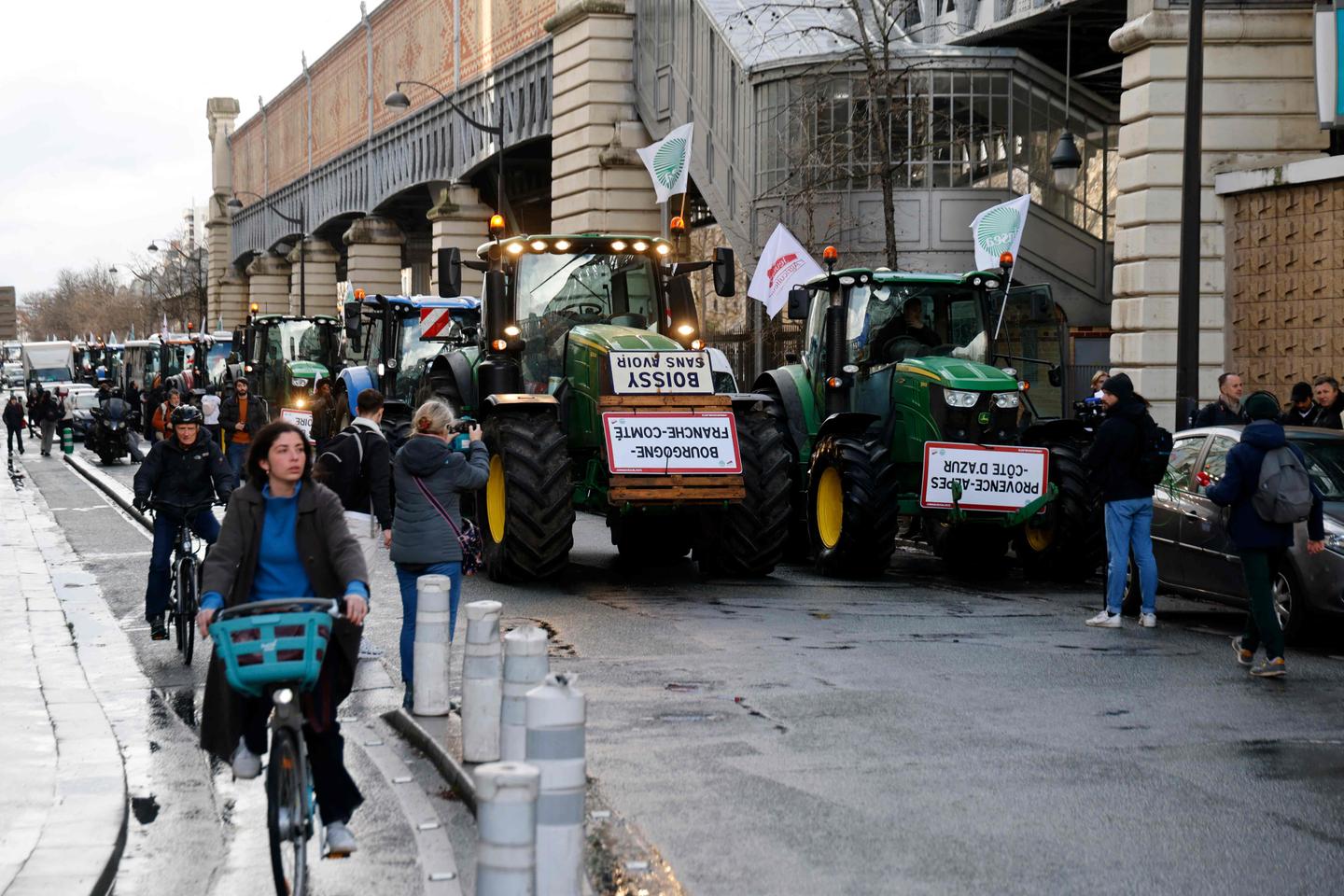 Tractors enter Paris as farmers increase pressure on Macron ahead of agriculture show