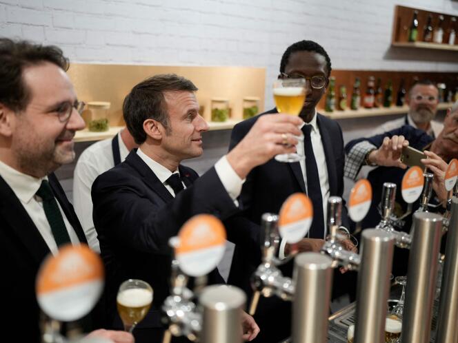 Emmanuel Macron al finalizar su visita al Salón Agrícola, el sábado 24 de febrero de 2024.