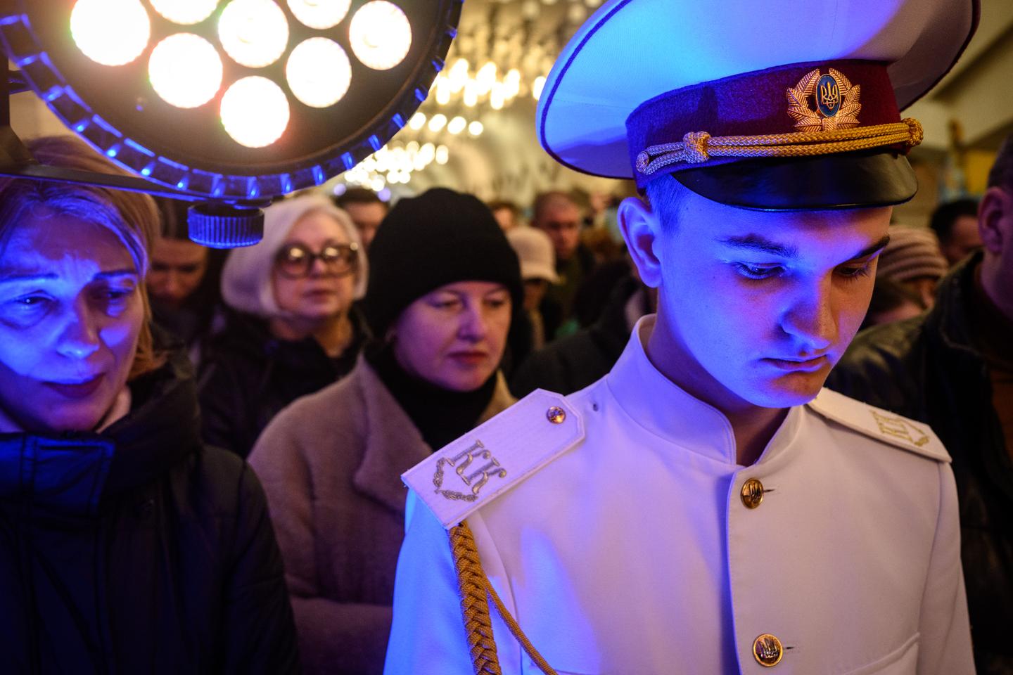 Kiev pide “la unidad que trae la victoria”