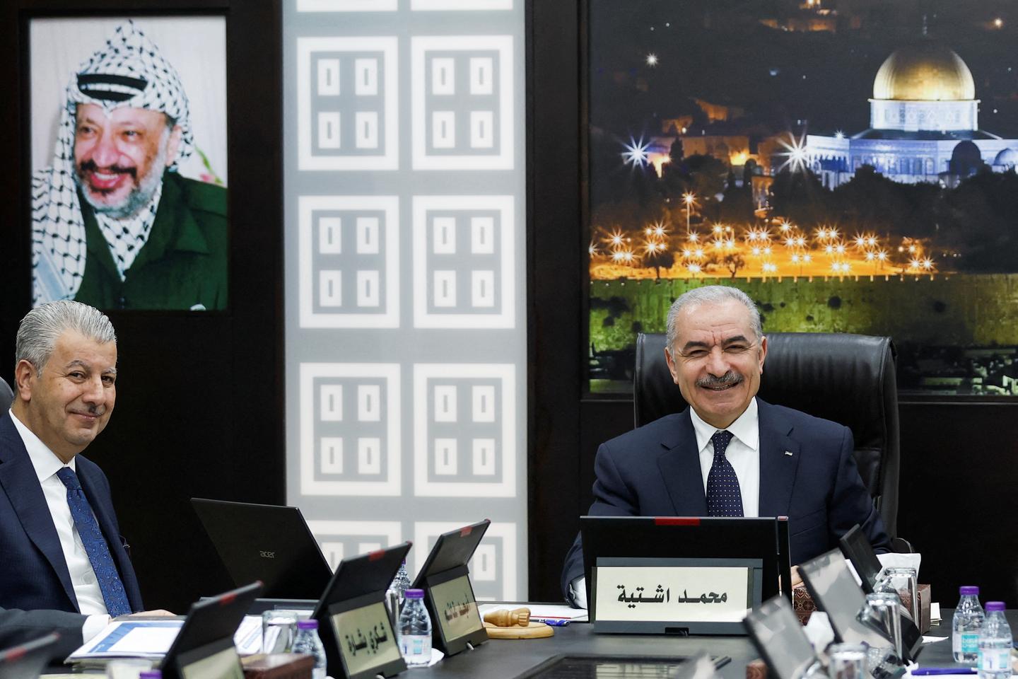 Palestinian government submits resignation to President Abbas