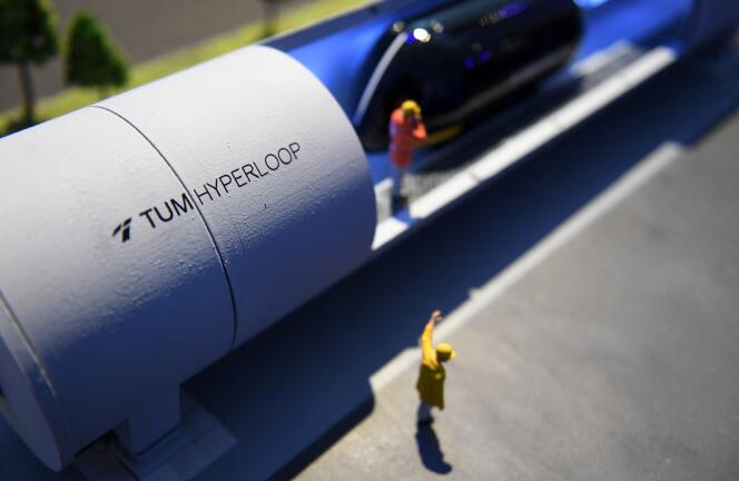 Une maquette de l’Hyperloop, à Munich, le 12 juillet 2021. 