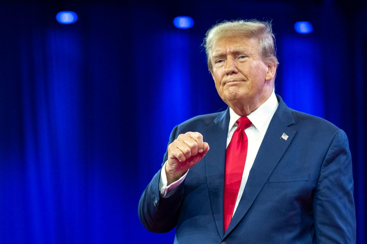 Trump kicked off Illinois primary ballot over January 6 role