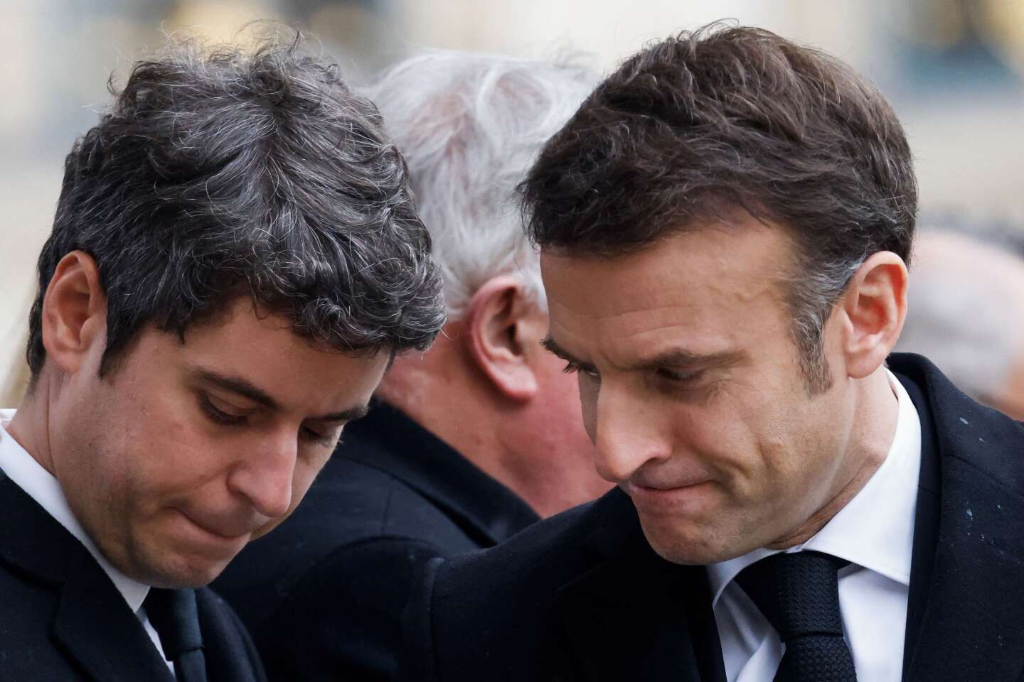 Entre Emmanuel Macron et Gabriel Attal, des tensions latentes