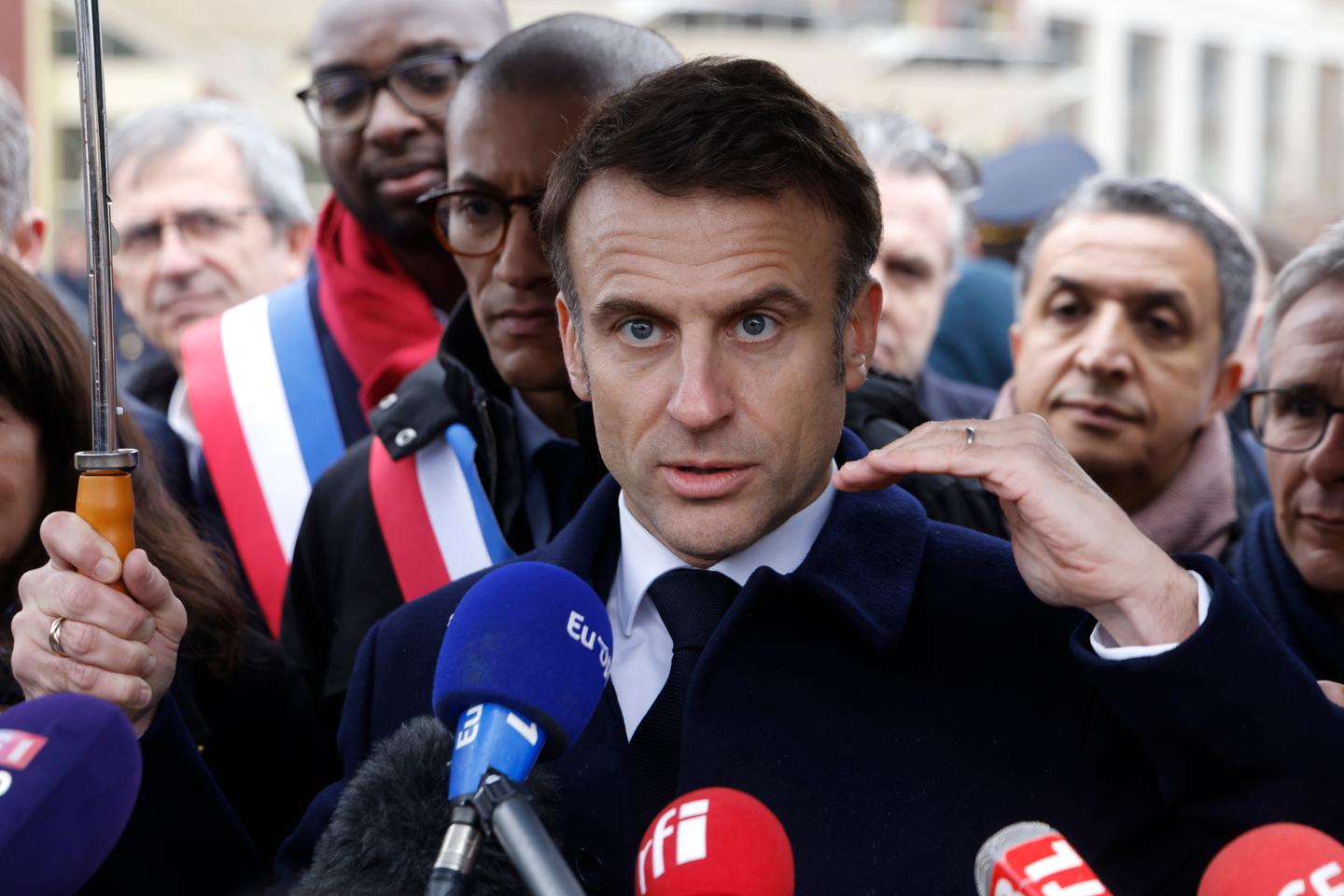 Macron promises to swim in Seine to show off Olympic cleanup