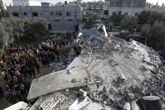 Un edificio en ruinas en Rafah, al sur de la Franja de Gaza, tras un ataque aéreo israelí el 3 de marzo de 2024.