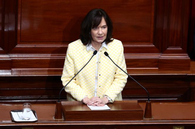 La sénatrice Laurence Rossignol s’exprime devant le Parlement réuni en congrès, avant le vote visant à inscrire le droit à l’avortement dans la Constitution, à Versailles, le 4 mars 2024.
