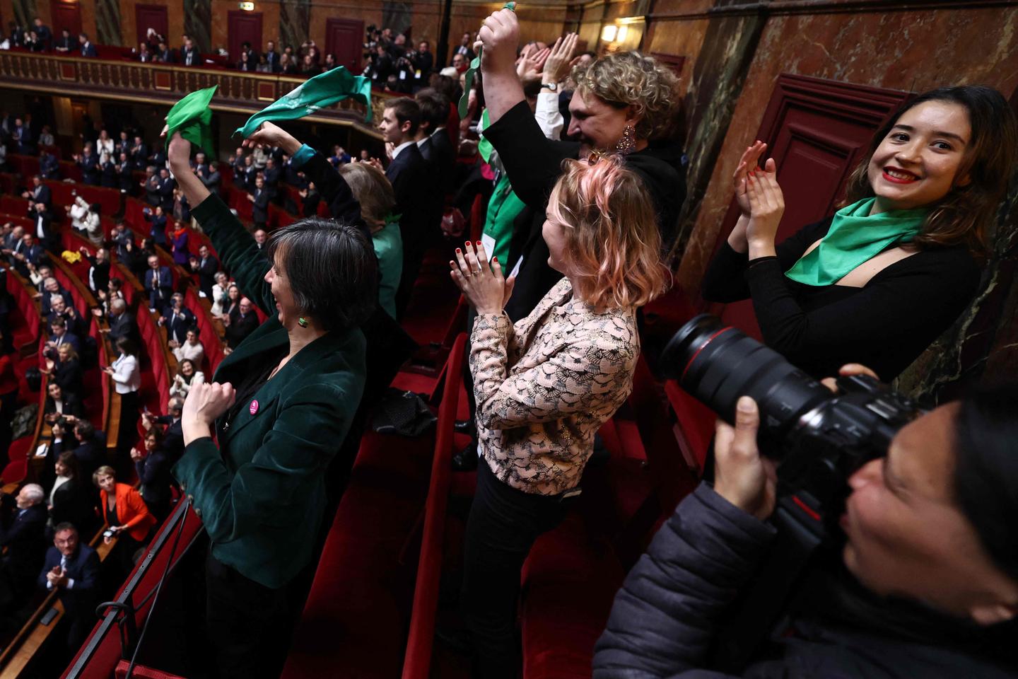 El derecho al aborto entra en la Constitución.