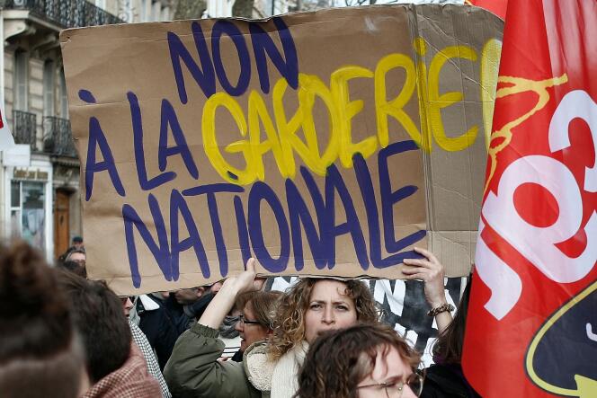 Iniciado el 26 de febrero, el movimiento de protesta de los docentes en Seine-Saint-Denis continuó el jueves 7 de marzo con una manifestación que tuvo lugar al mediodía frente al Ministerio de Educación Nacional.