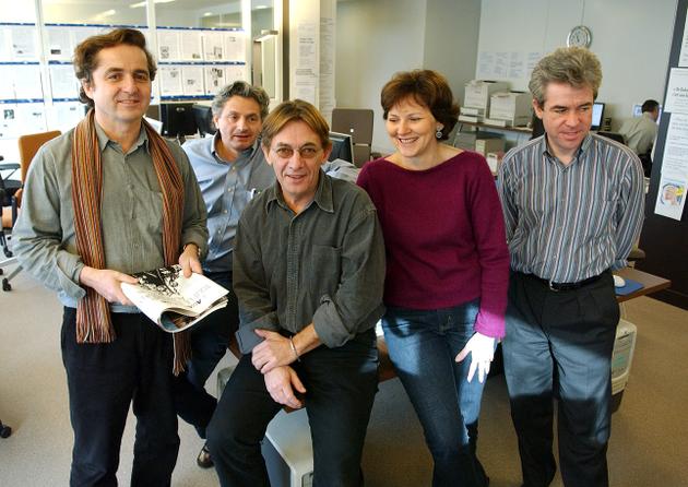 La direction de la rédaction du « Monde », le 21 janvier 2005, à Paris : de gauche à droite, Franck Nouchi, Alain Frachon, Gérard Courtois, Sylvie Kauffmann et Patrick Jarreau.