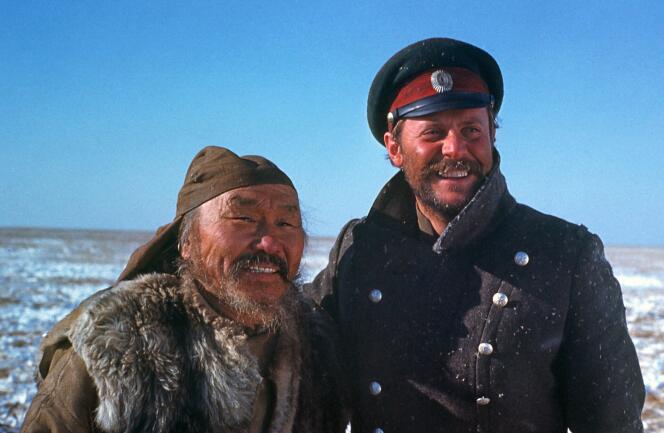 Dersou Ouzala (Maxime Mounzouk) et Vladimir Arseniev (Iouri Solomine), dans « Dersou Ouzala » (1975), d’Akira Kurosawa.