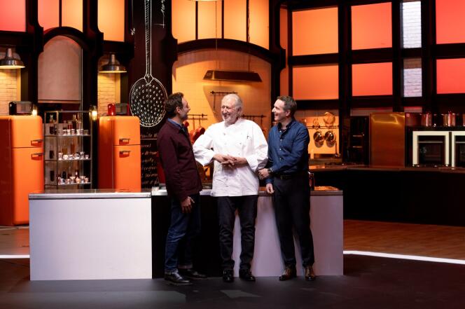 De gauche à droite : François-Régis Gaudry, Pierre Gagnaire et Stéphane Rotenberg, dans la saison 15 de l’émission culinaire « Top Chef ».