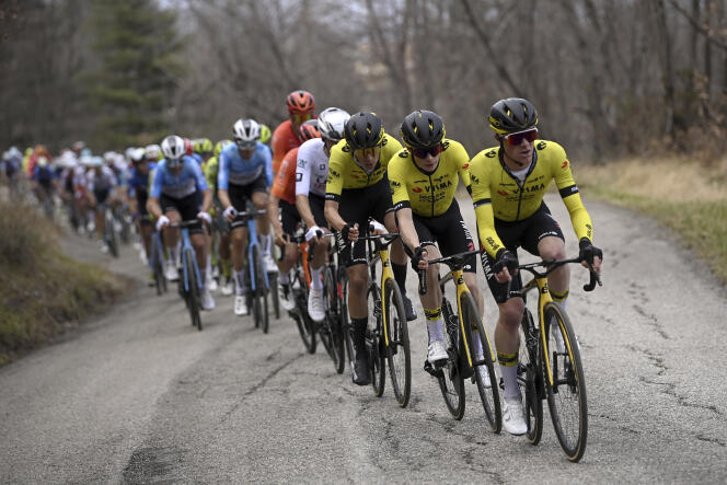 Denmark's Jonas Vingegaard, second from right, pedals during the fifth stage of the Tirreno Adriatico cycling race, from Torricella Sicura to Valle Castellana, Italy, Friday, March 8, 2024.