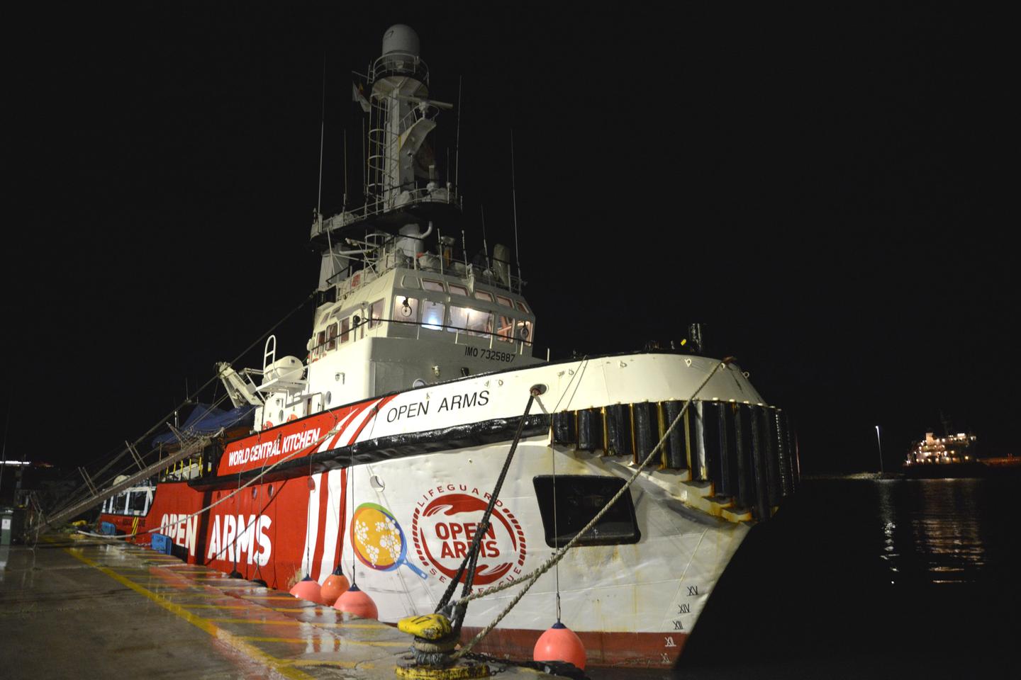 A ship with 200 tonnes of aid to inaugurate a sea route from Cyprus to the Gaza strip