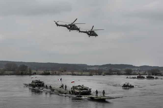 Lors des exercices militaires Dragon 24, qui font partie de l’opération Steadfast Defender 24, à Korzeniewo, en Pologne, le 4 mars 2024. 