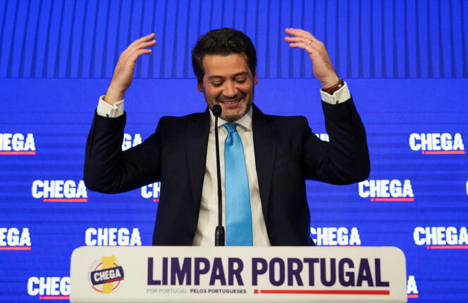 El líder del partido Chega, Andre Ventura, reacciona tras los resultados de las elecciones legislativas, en Lisboa, el 11 de marzo de 2024.