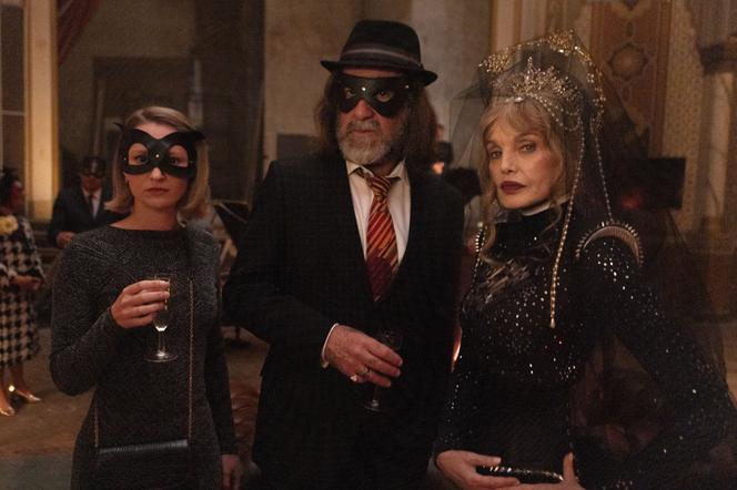 « Murder Club », avec Tiphaine Daviot, Eric Cantona et Arielle Dombasle.
