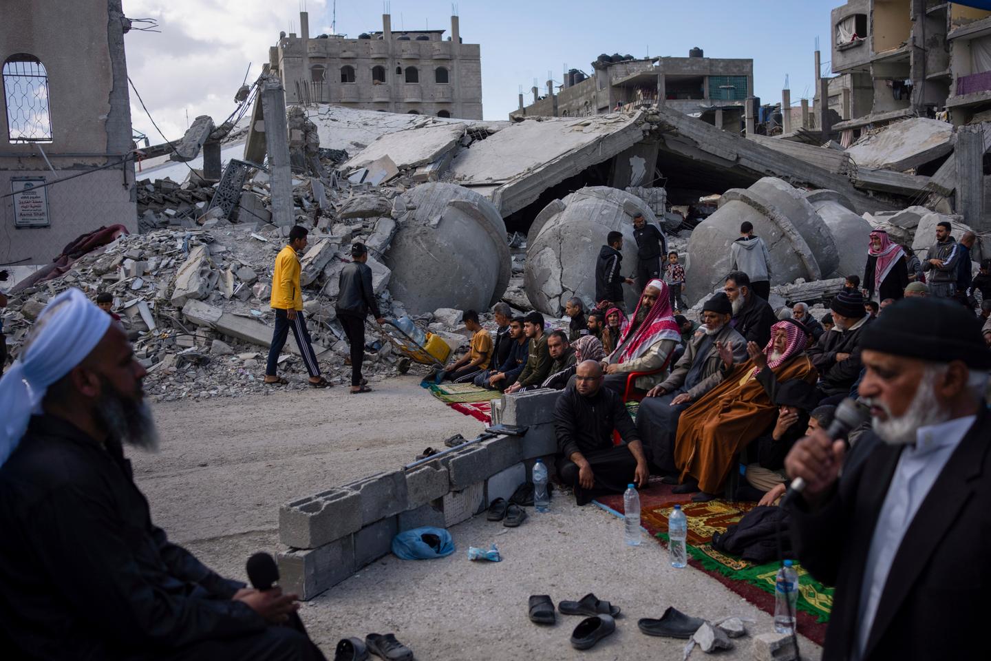 Primer día de Ramadán en la Franja de Gaza, bajo bombardeos israelíes