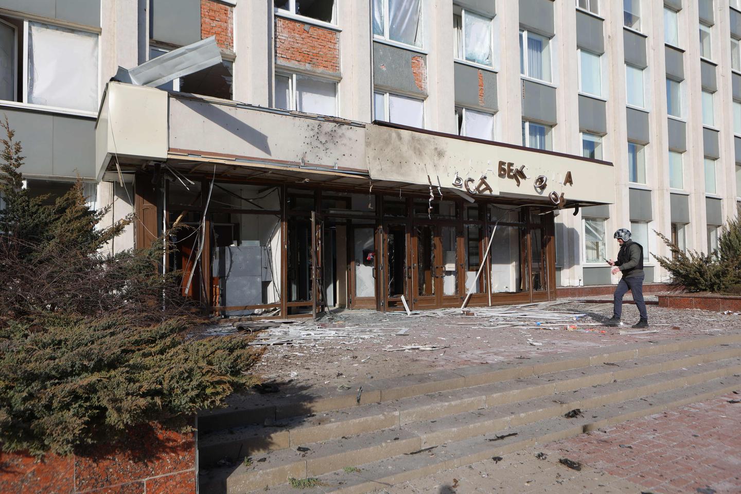 Pro-Ukraine Russian militias attack border regions