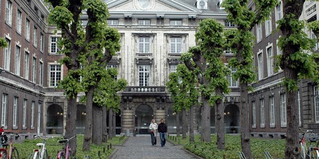 Belgique : les recteurs des grandes universités se disent « consternés » par le refus d’accueillir 13 étudiants de Gaza