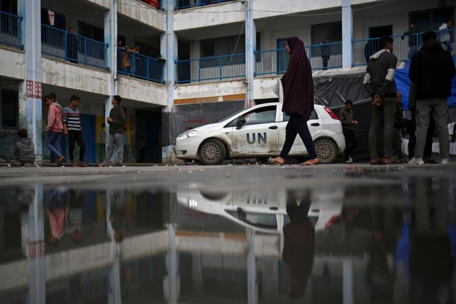 Vertriebene palästinensische Flüchtlinge in einer vom Hilfswerk der Vereinten Nationen für Palästinaflüchtlinge (UNRWA) betriebenen Schule in Rafah, südlicher Gazastreifen, 3. März 2024.