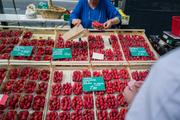 Sur un marché, à Toulouse, en mai 2022. 