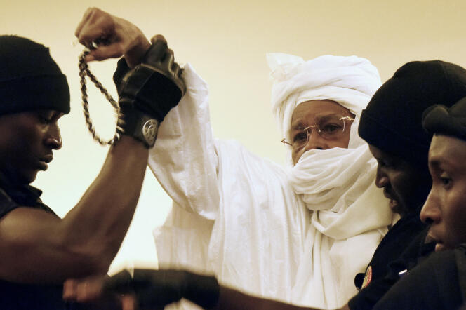 Hissène Habré, ancien dictateur du Tchad, au début de son procès, à Dakar, le 20 juillet 2015.