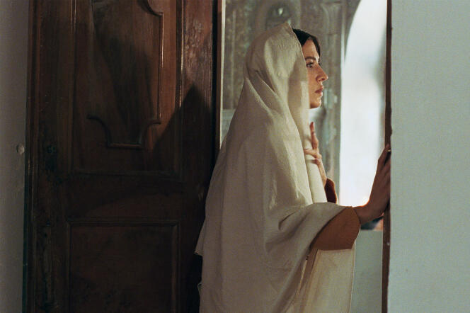 Nardaneh (Mahtab Keramati), dans « La Flamme verte », de Mohammad Reza Aslani.