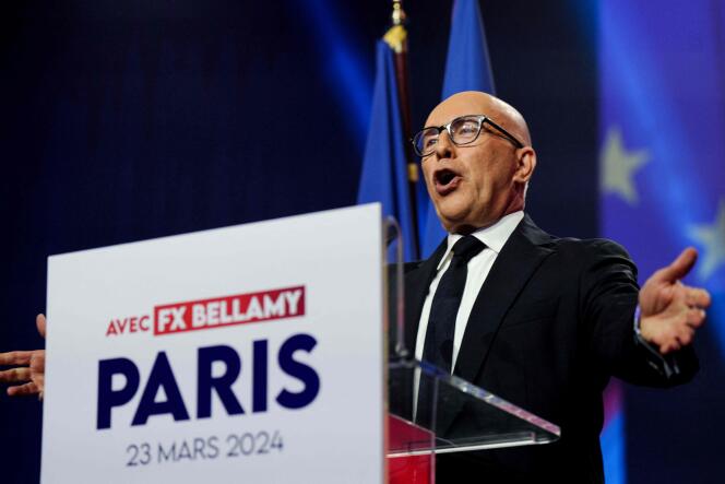 Eric Ciotti, presidente del partido Les Républicains, sábado 23 de marzo de 2024 en Aubervilliers.