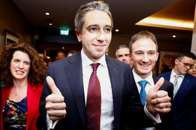Ireland's Minister for Higher Education, Simon Harris, shows his thumbs up as he is announced as the new leader of Fine Gael at the party's leadership election convention, in Athlone, Ireland, March 24, 2024. 