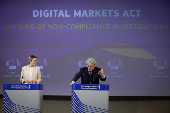 Margrethe Vestager, commissaire à la concurrence, et Thierry Breton, commissaire au marché intérieur, à Bruxelles, le 25 mars 2024.