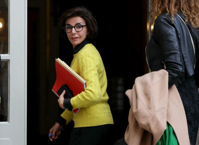 La ministre de la culture, Rachida Dati, arrive à l’hôtel de Matignon, le 27 mars 2024.