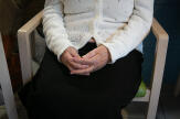 La loi pour le « bien vieillir » adoptée, avec de faibles avancées pour les personnes âgées